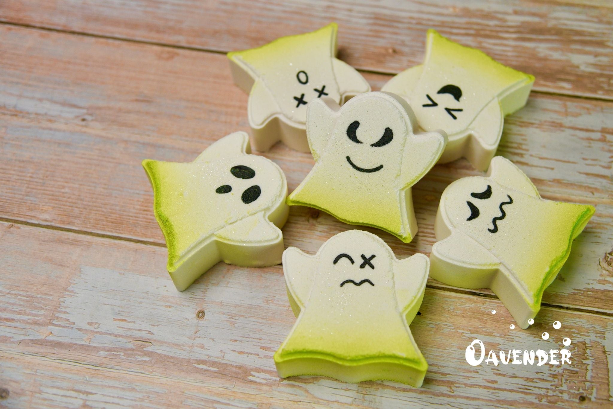 Ghost Bath Bomb