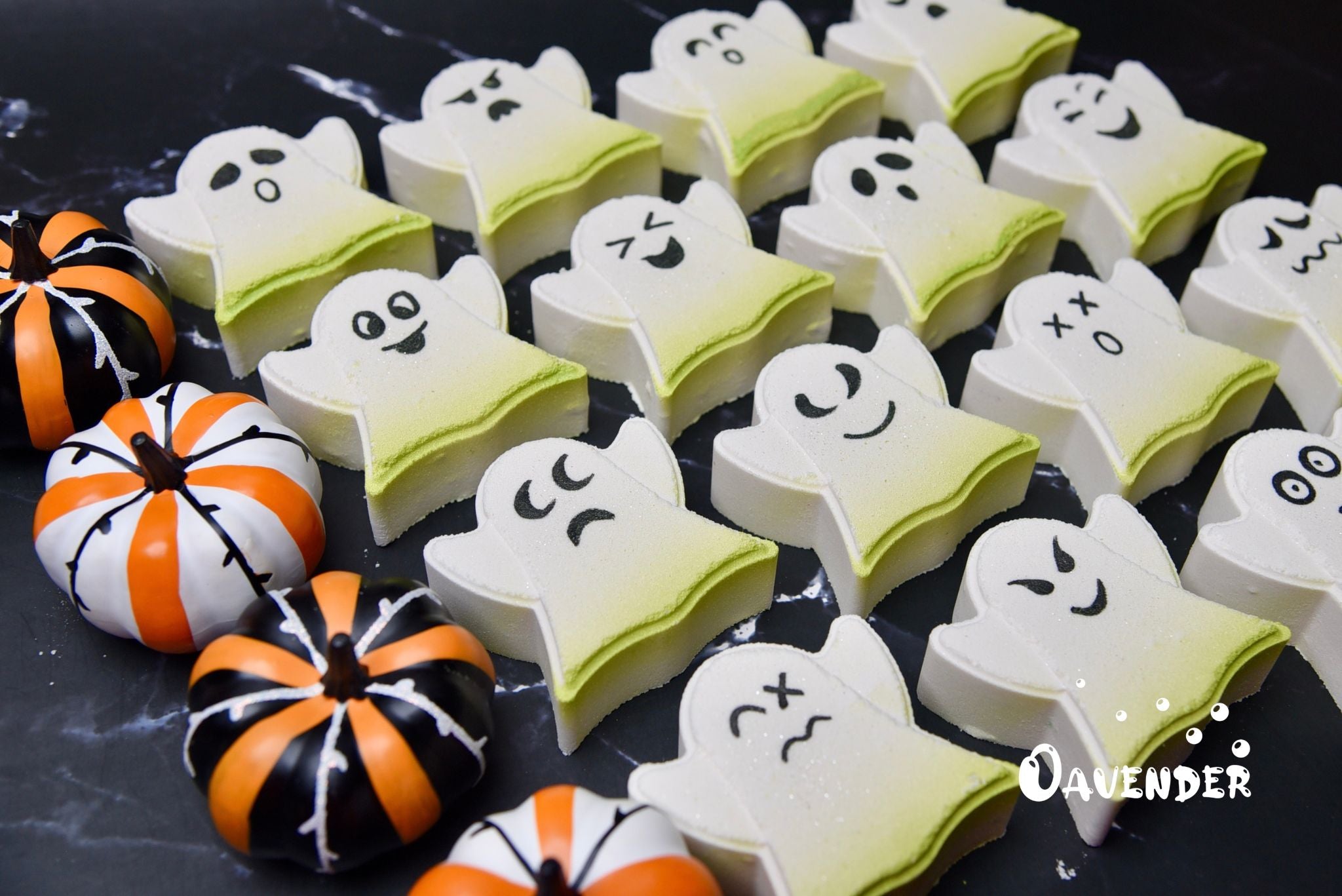 Ghost Bath Bomb